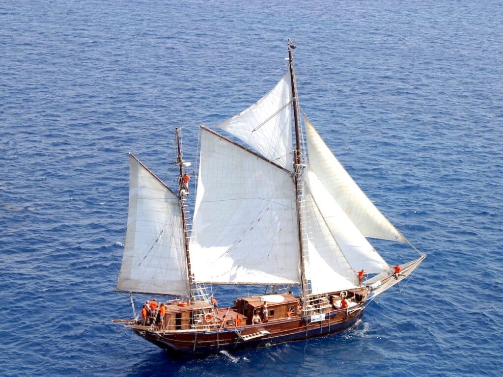 Segelboot auf dem Meer